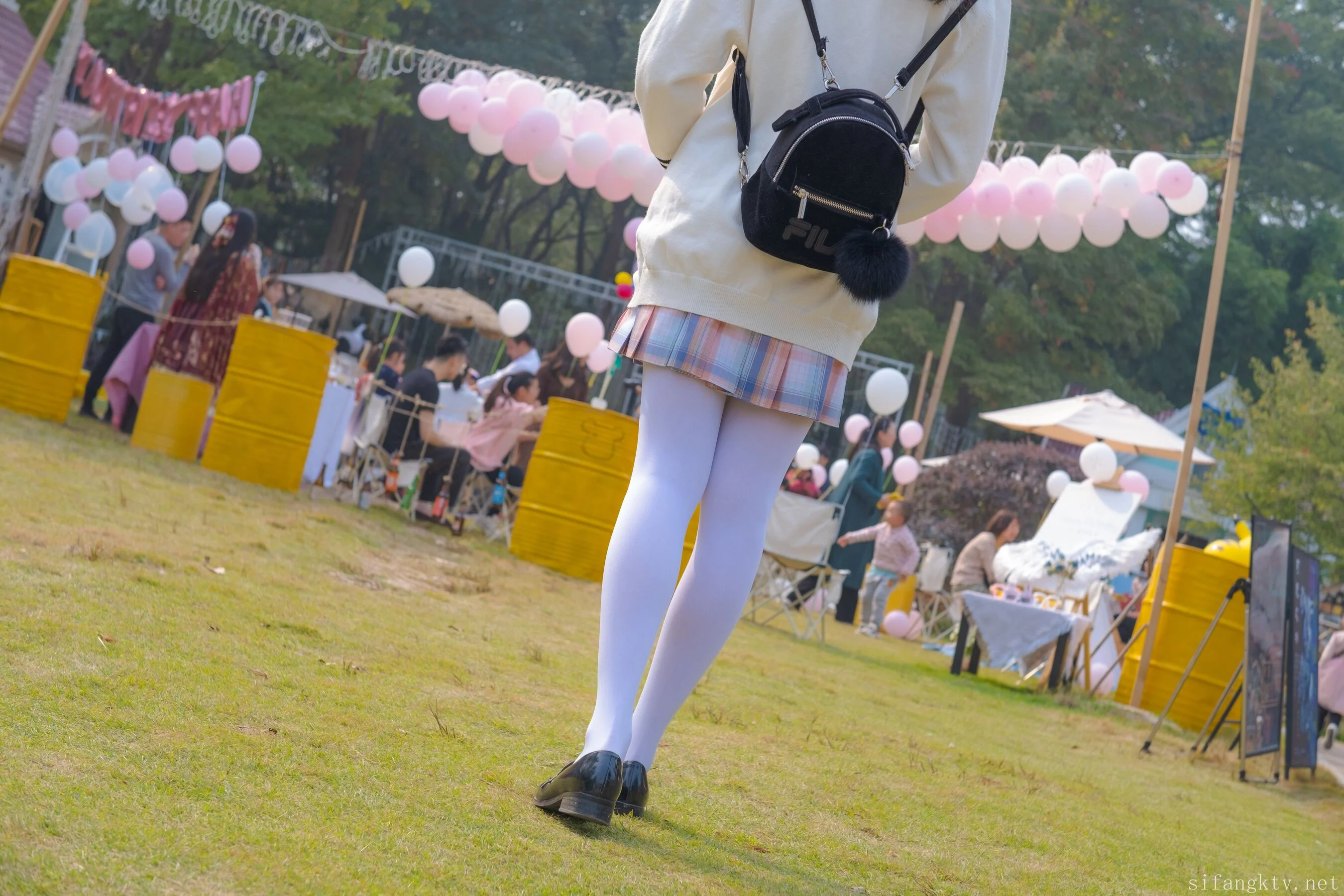 小七《户外JK》 - Photo 3