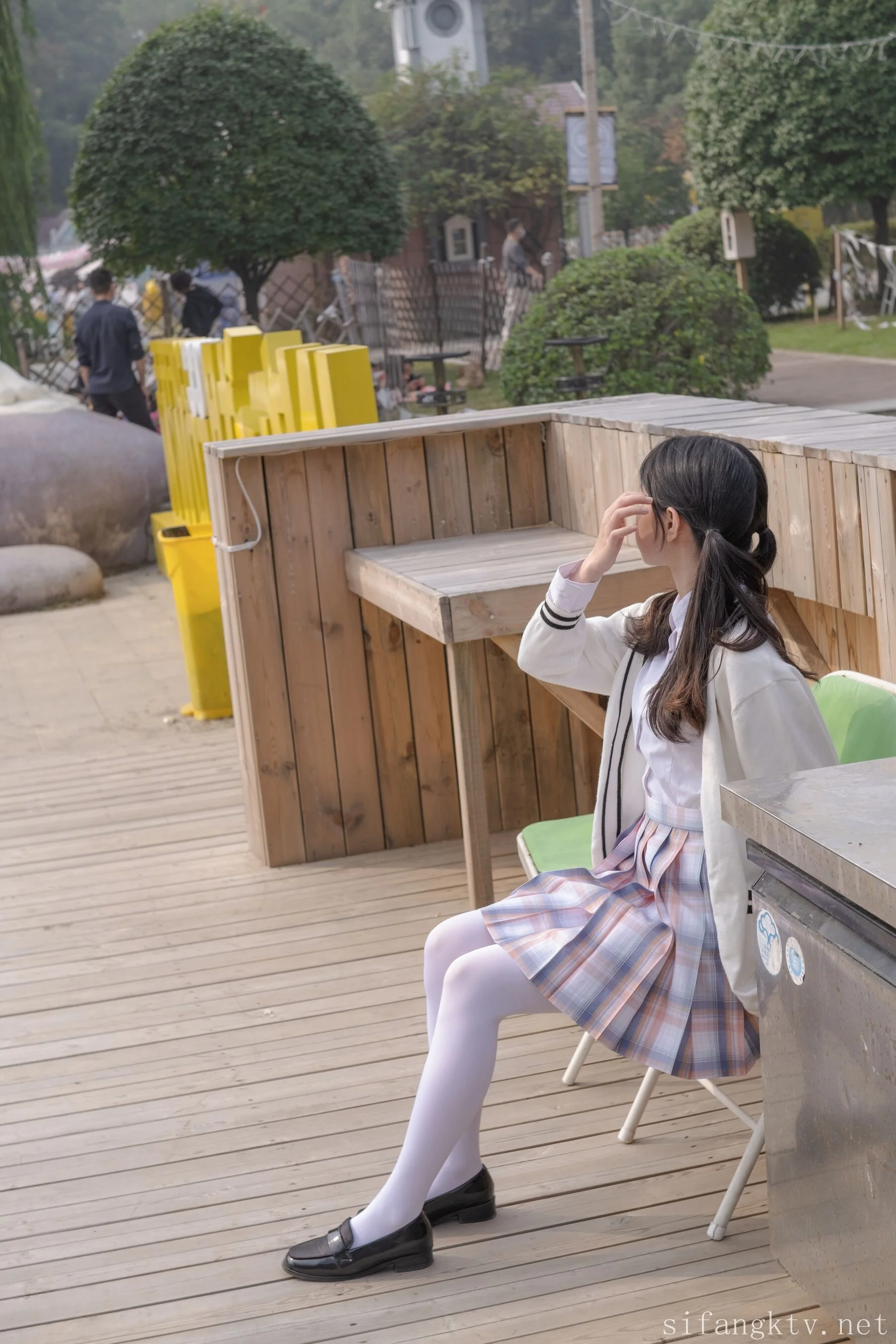 小七《户外JK》 - Photo 9