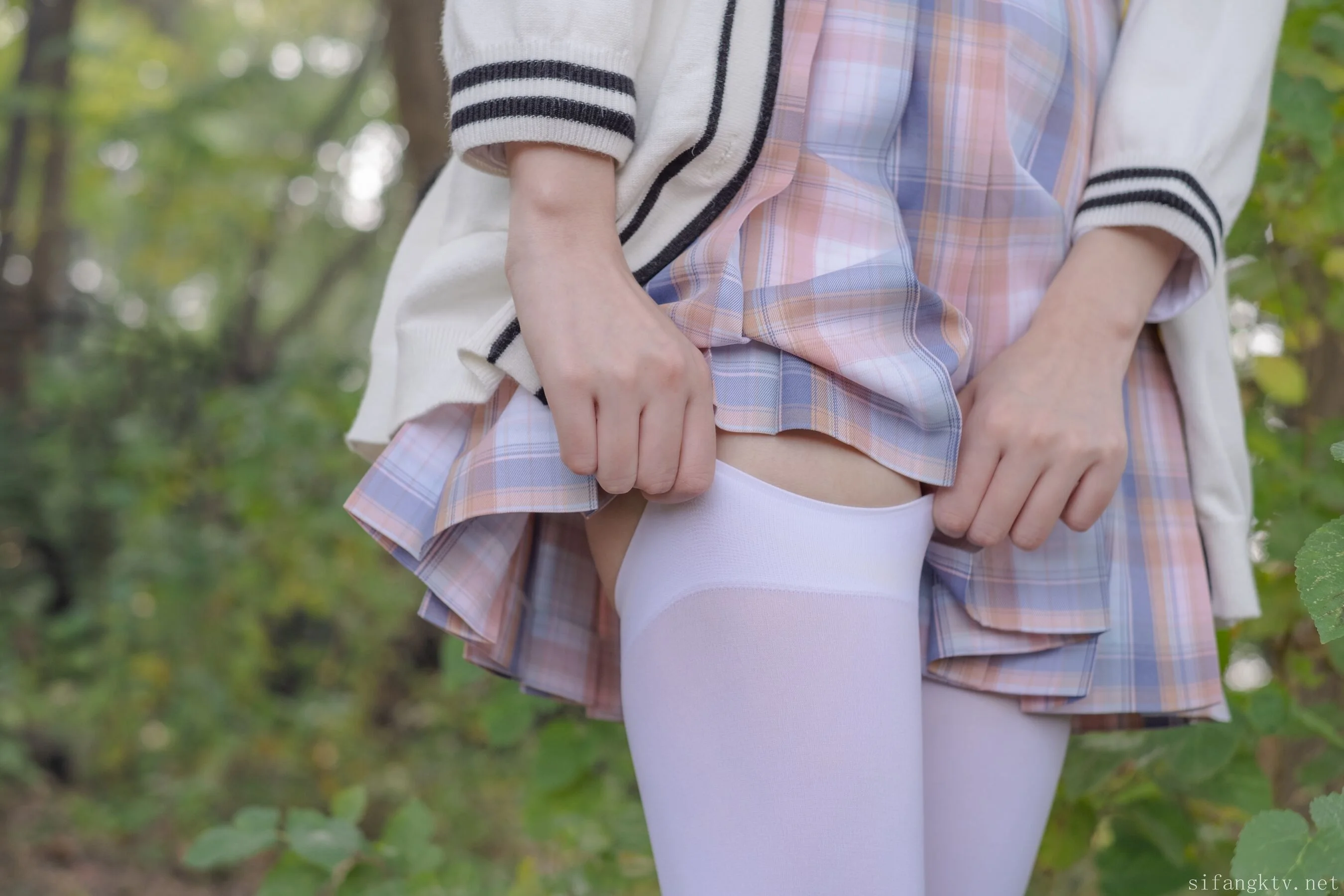小七《户外JK》 - Photo 20