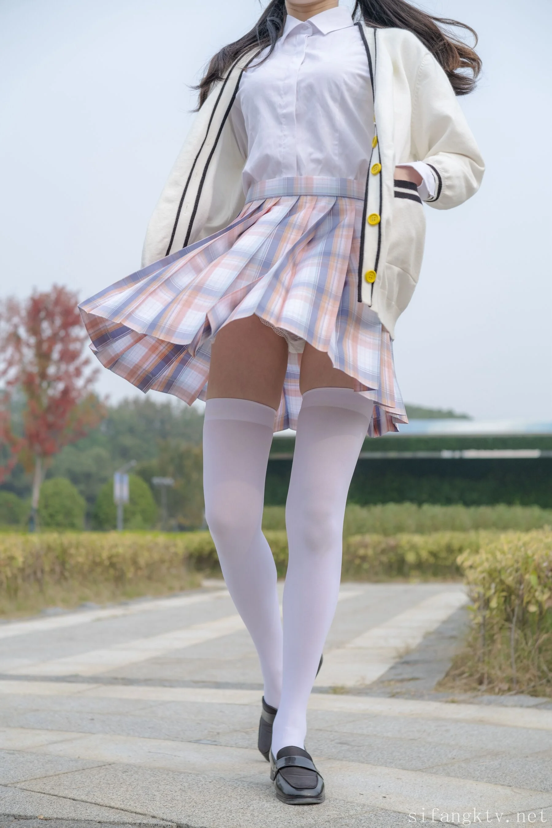 小七《户外JK》 - Photo 46