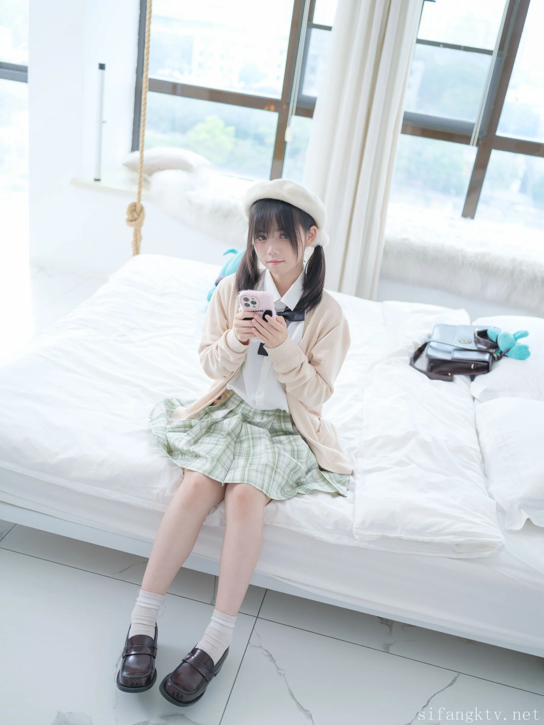 小鱼《假阳具》