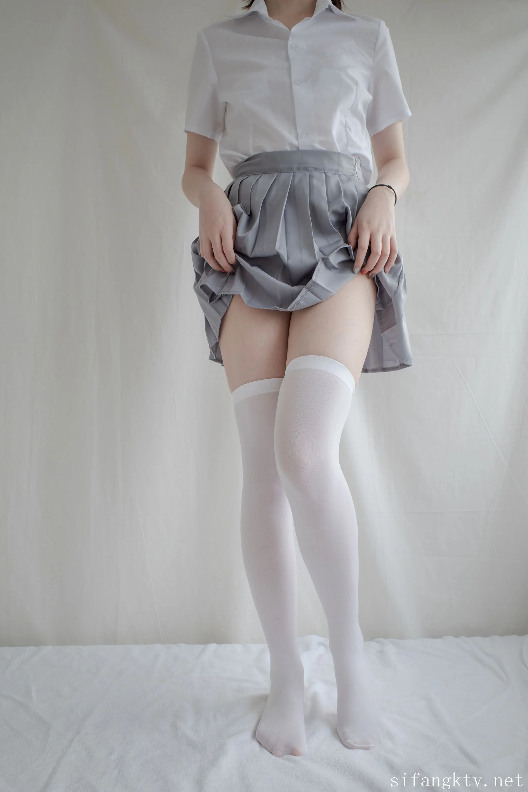 小糕《JK制服香蕉》 - Photo 85