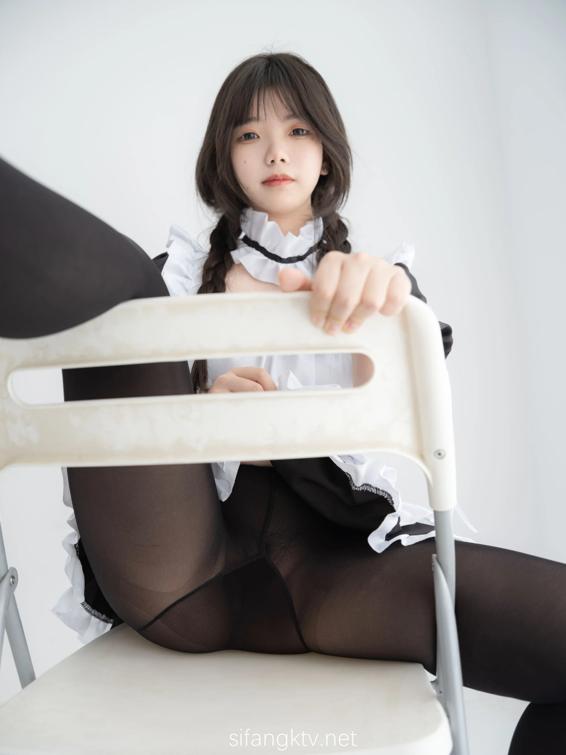 奶昔《黑丝女仆》 - Photo 39