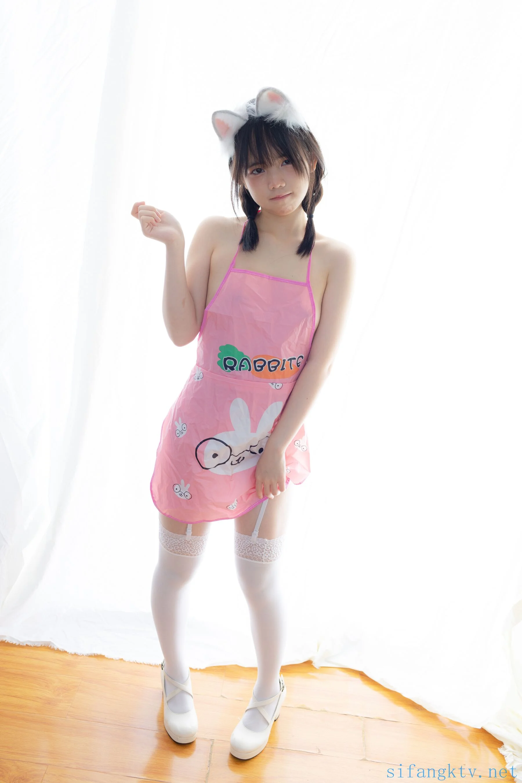 小鱼《粉色肚兜》 - Photo 3