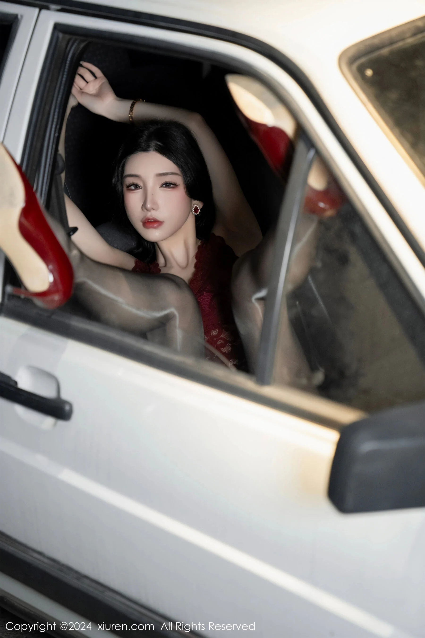 周于希Sally - Photo 35