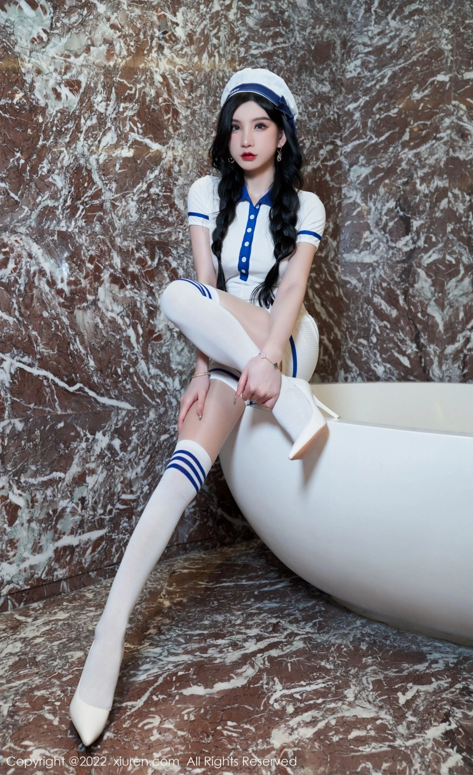 周于希Sally - Photo 2