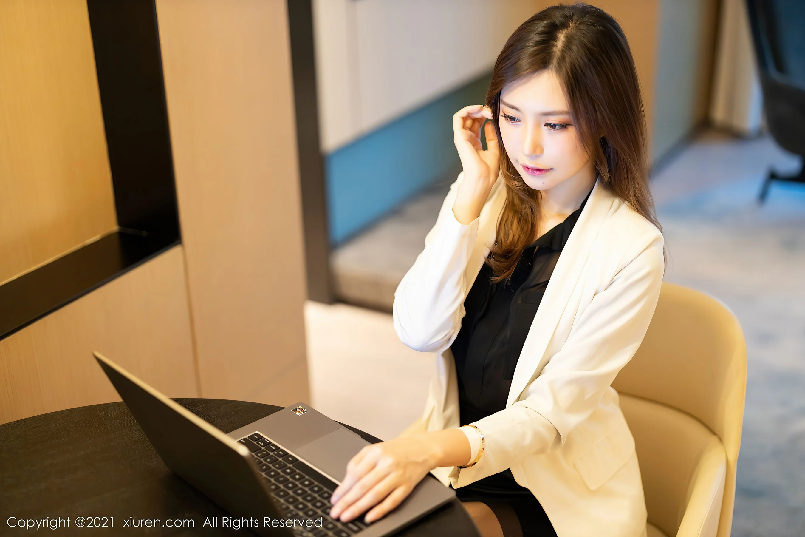 绮里嘉ula - Photo 17