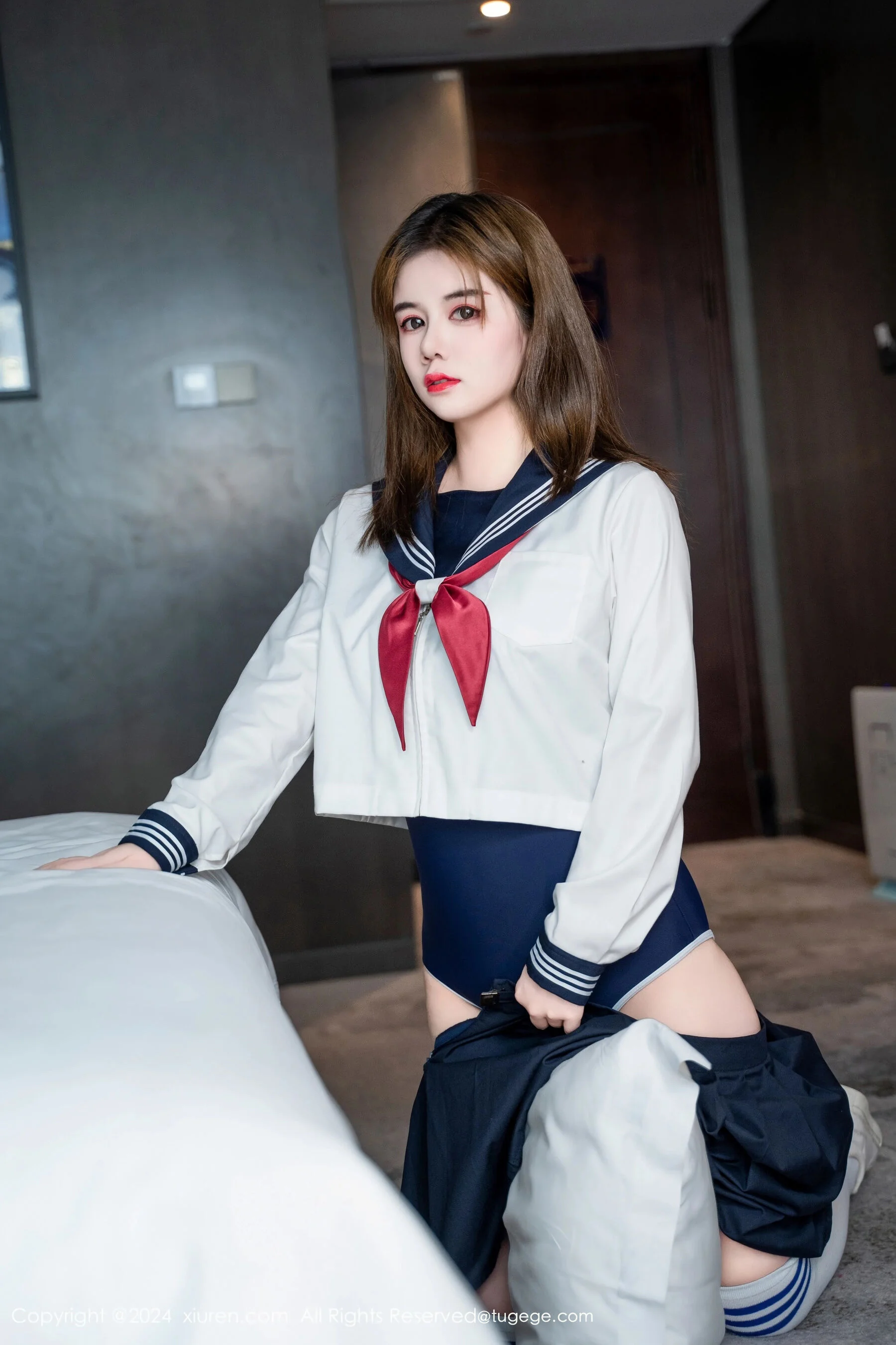 凌彩烟 - Photo 16