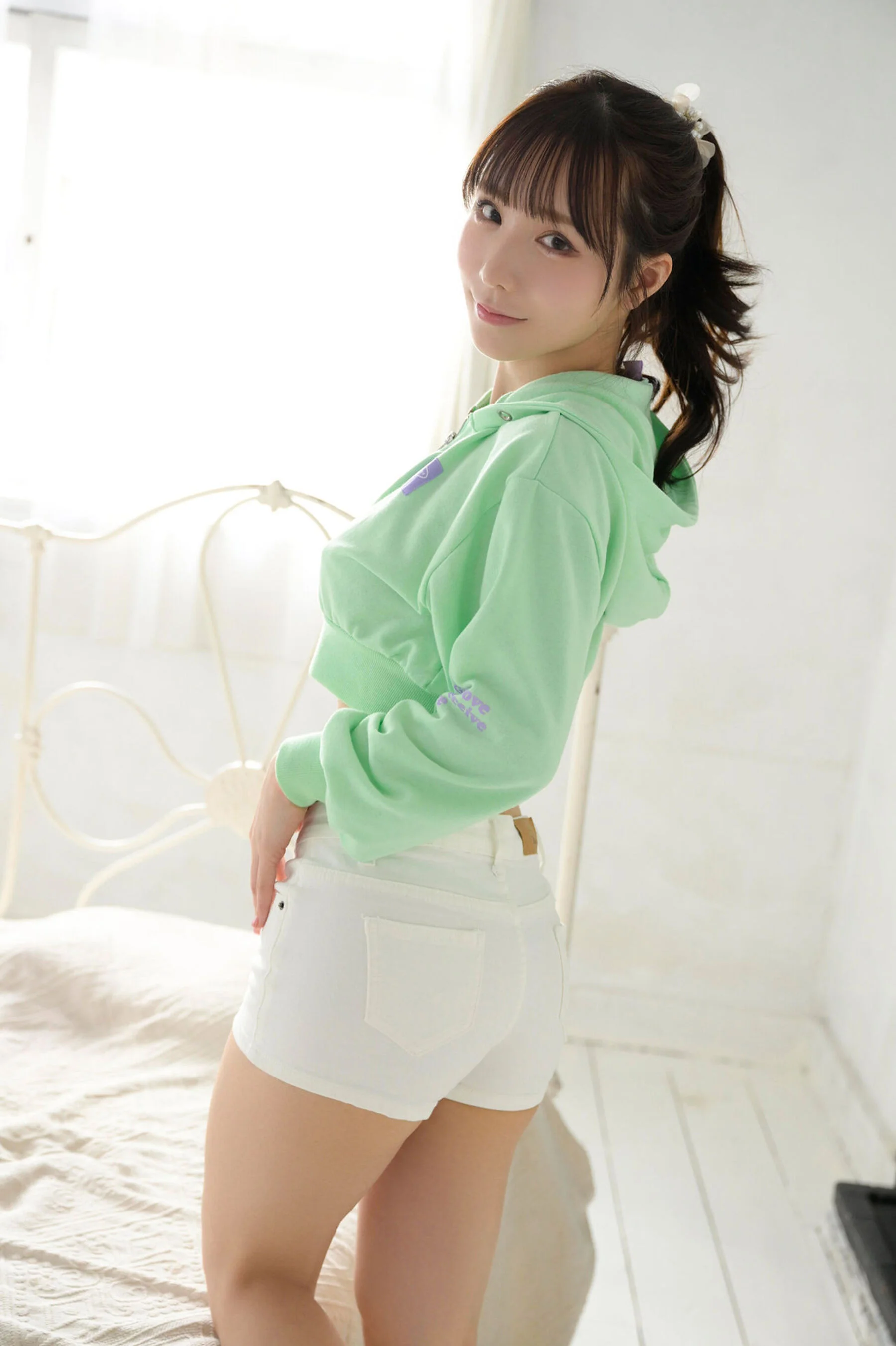 海老咲碧《あおに染まる Vol.2 １２０ページ豪华版》 - Photo 16