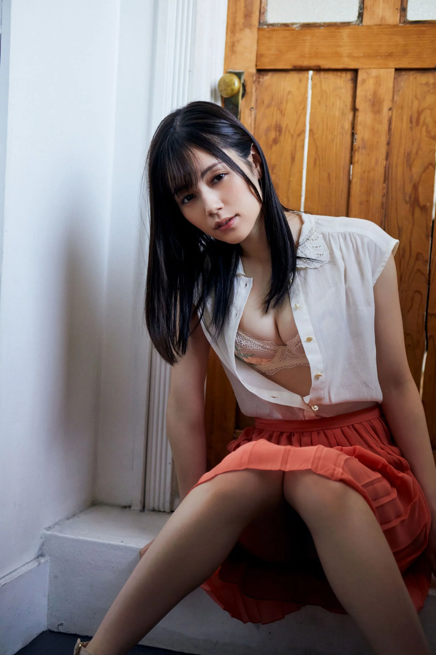 凉森玲梦《世界一美しいヘアヌード Red ver.》 - Photo 2