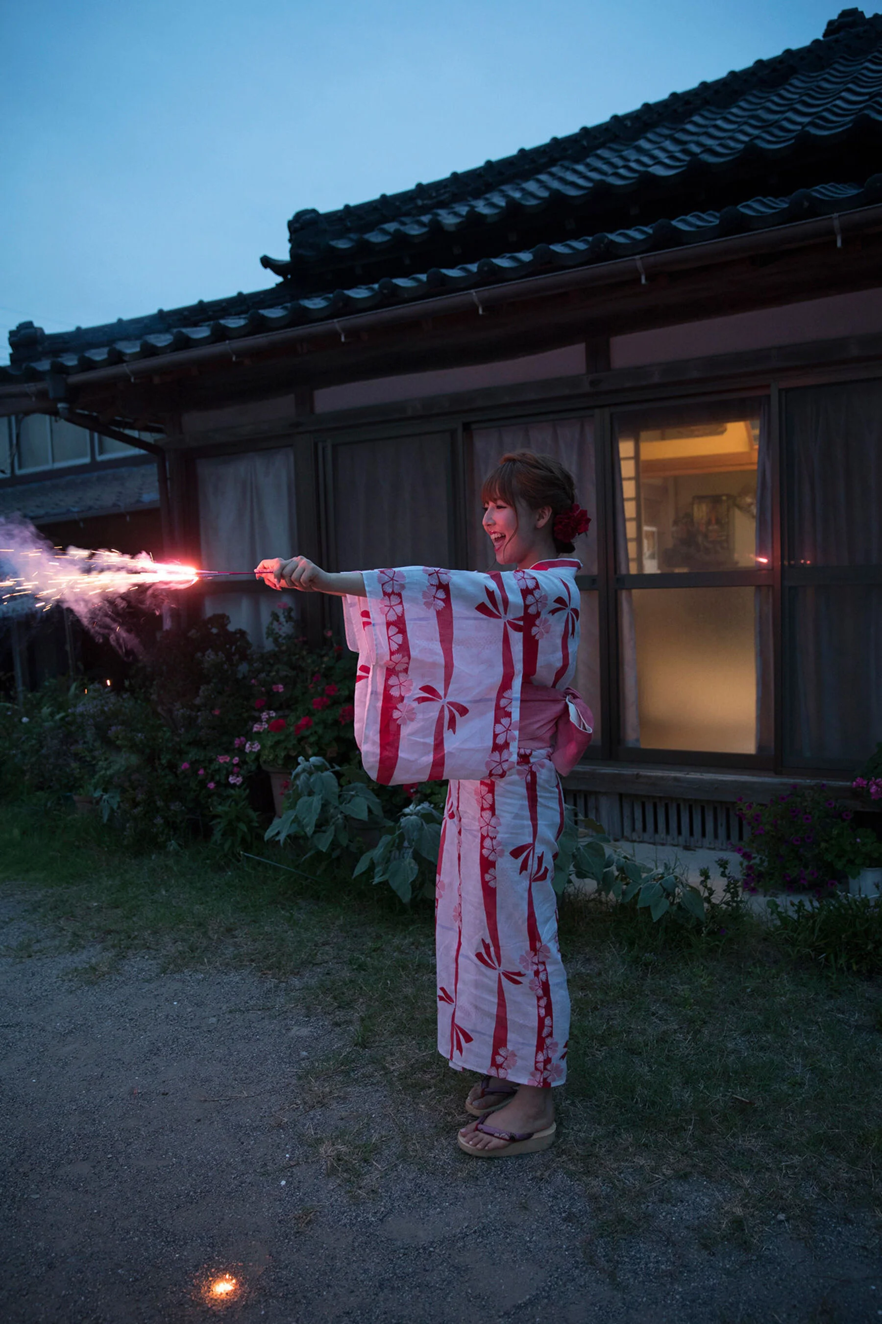 三上悠亚《国民的な夏の思い出》 - Photo 82