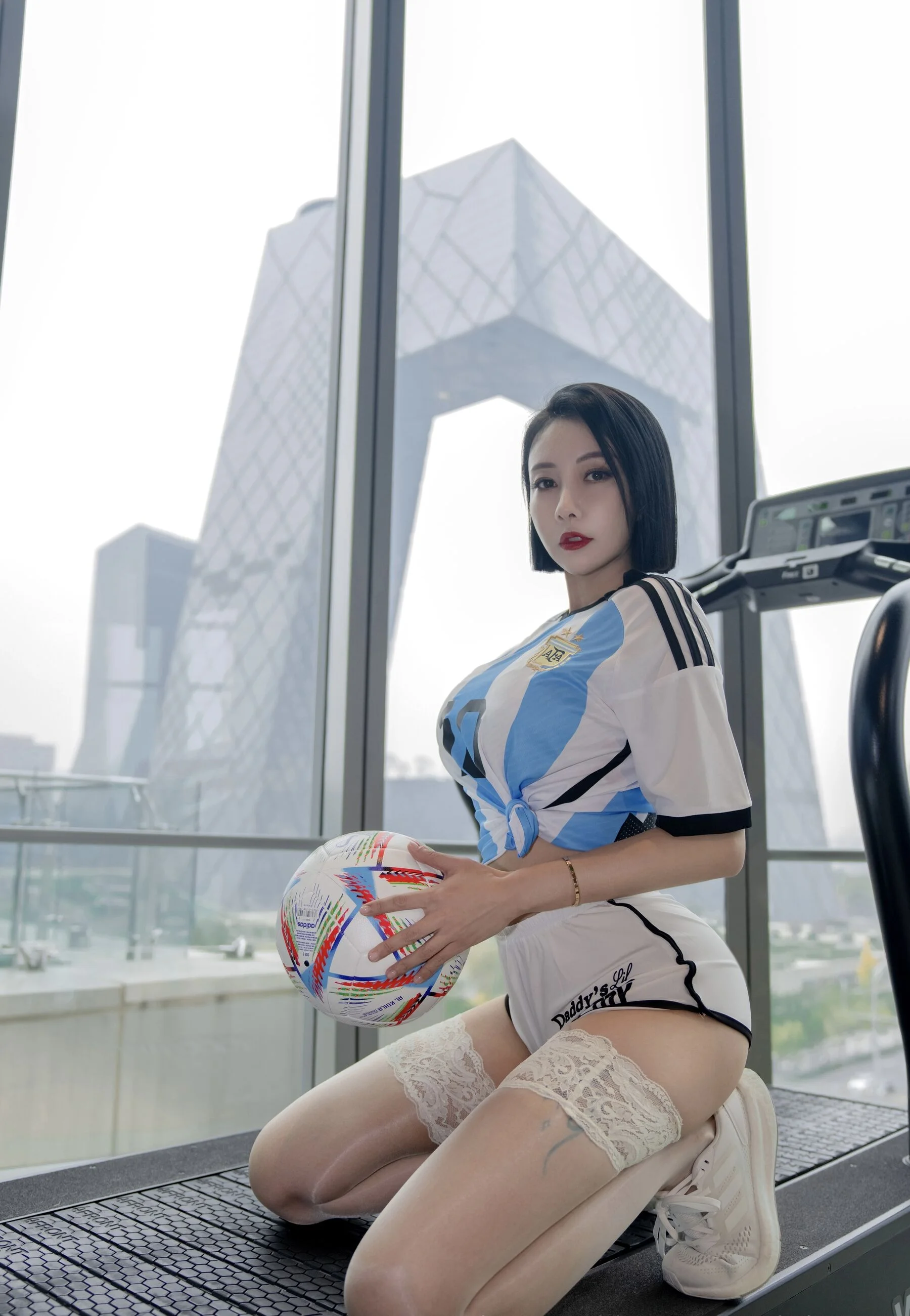 果儿Victoria《浴室足球》 - Photo 11