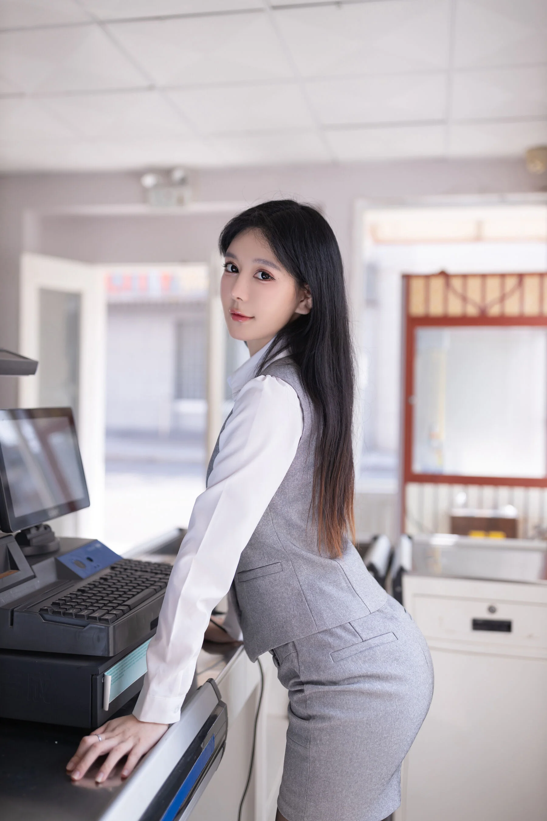 幼幼《便利店新星》 - Photo 4