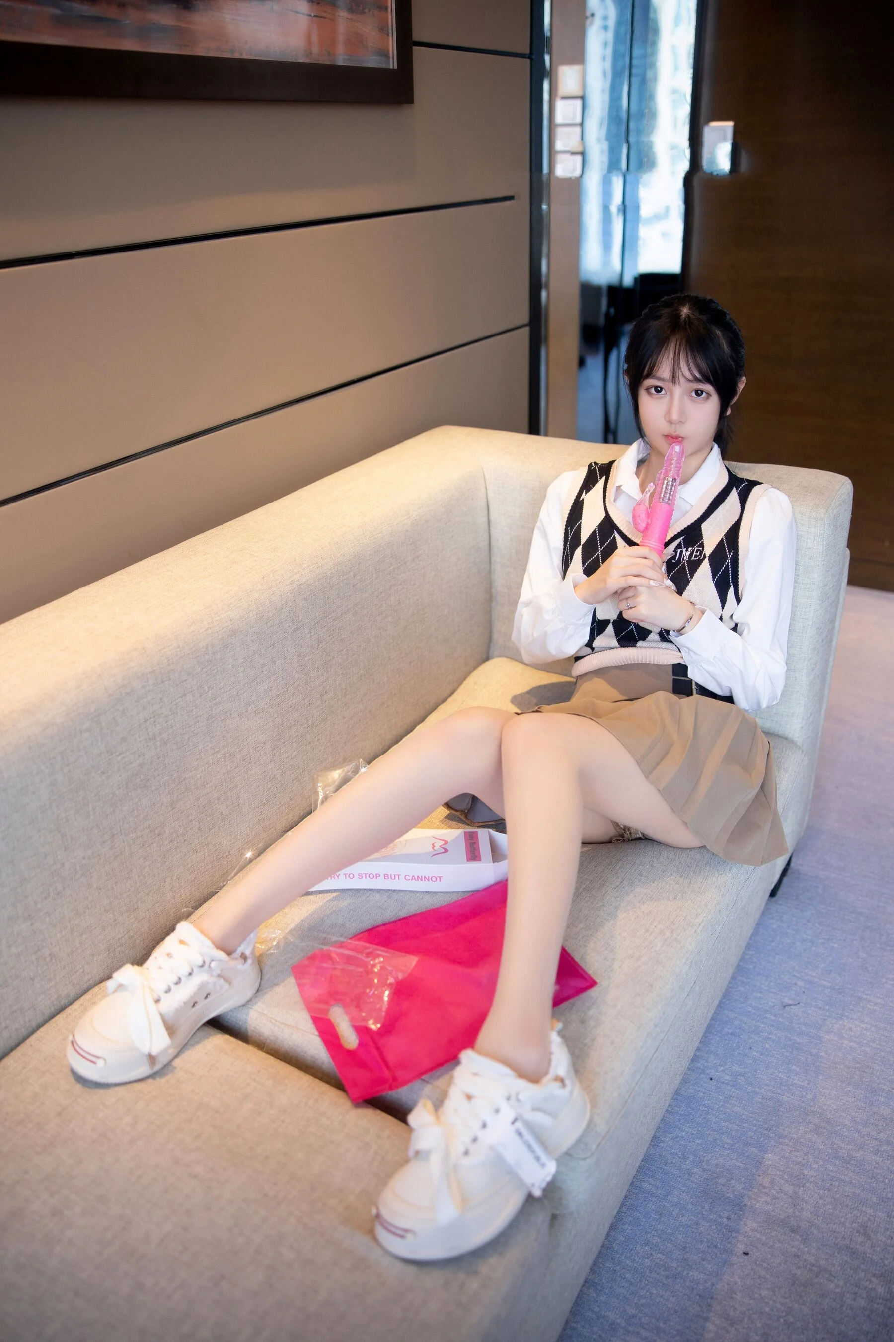 谢小蒽《电动棒》 - Photo 14