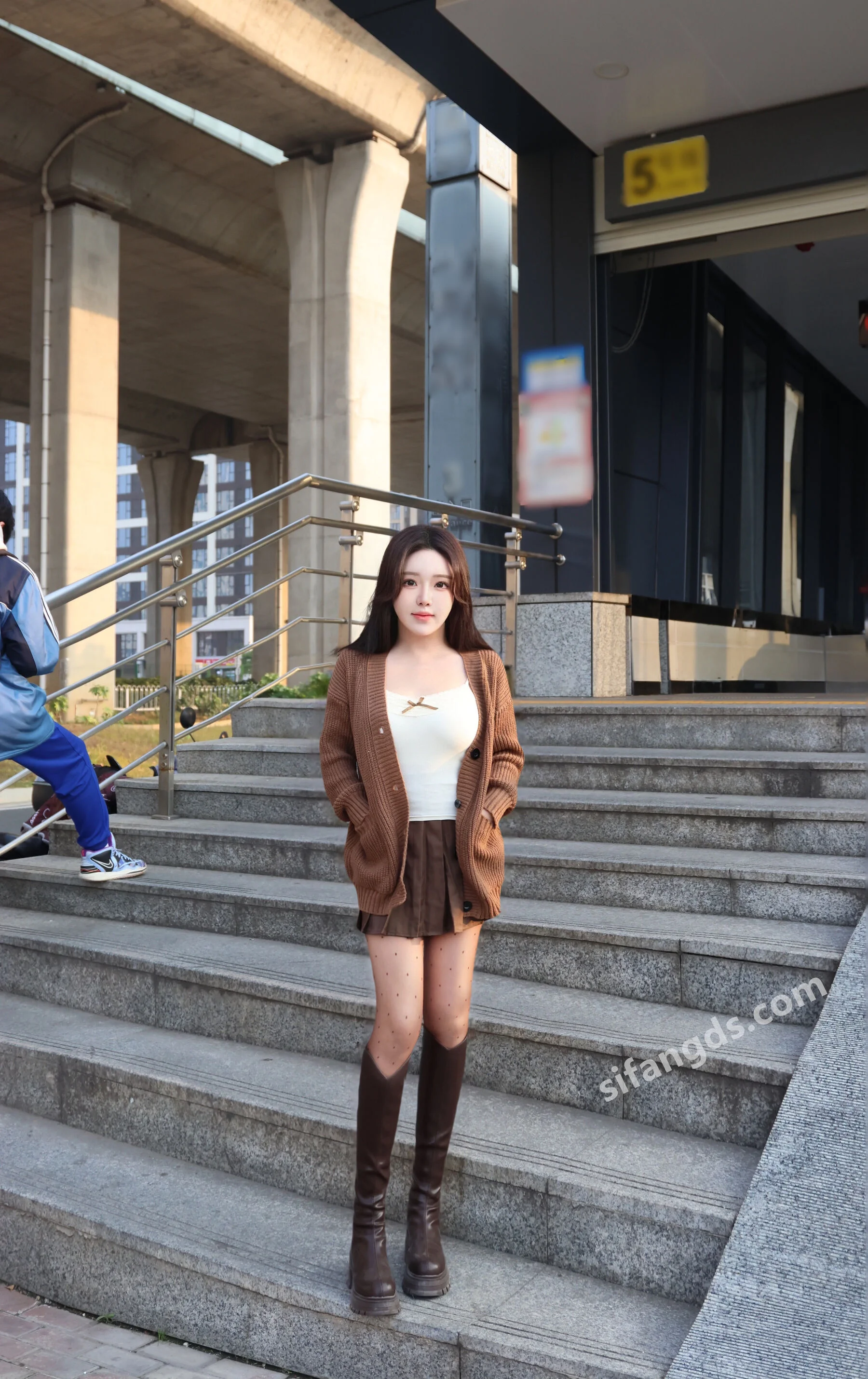 小薯条nienie《私购流出》 - Photo 6