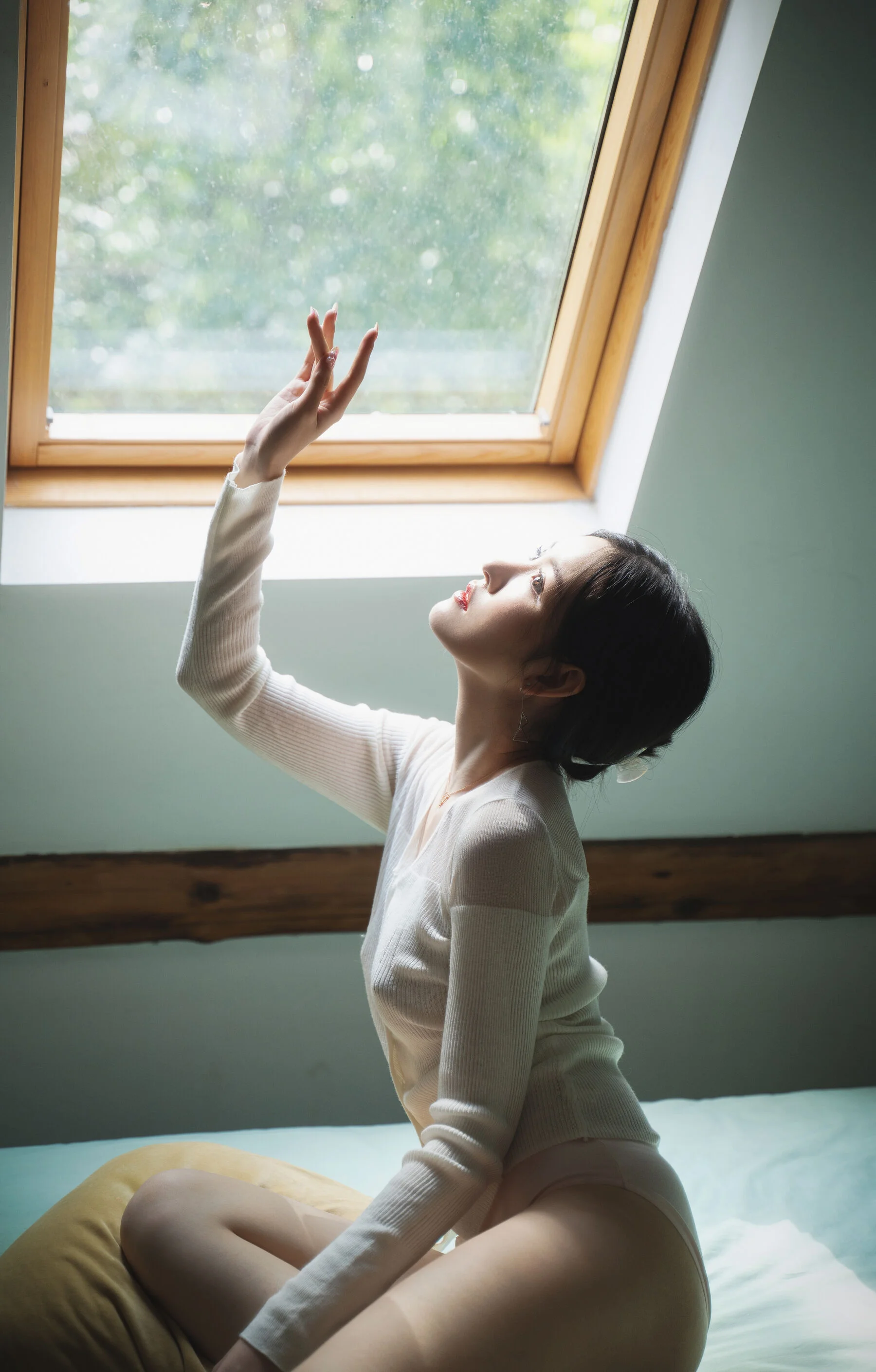 沈梦瑶《天窗激凸》 - Photo 10