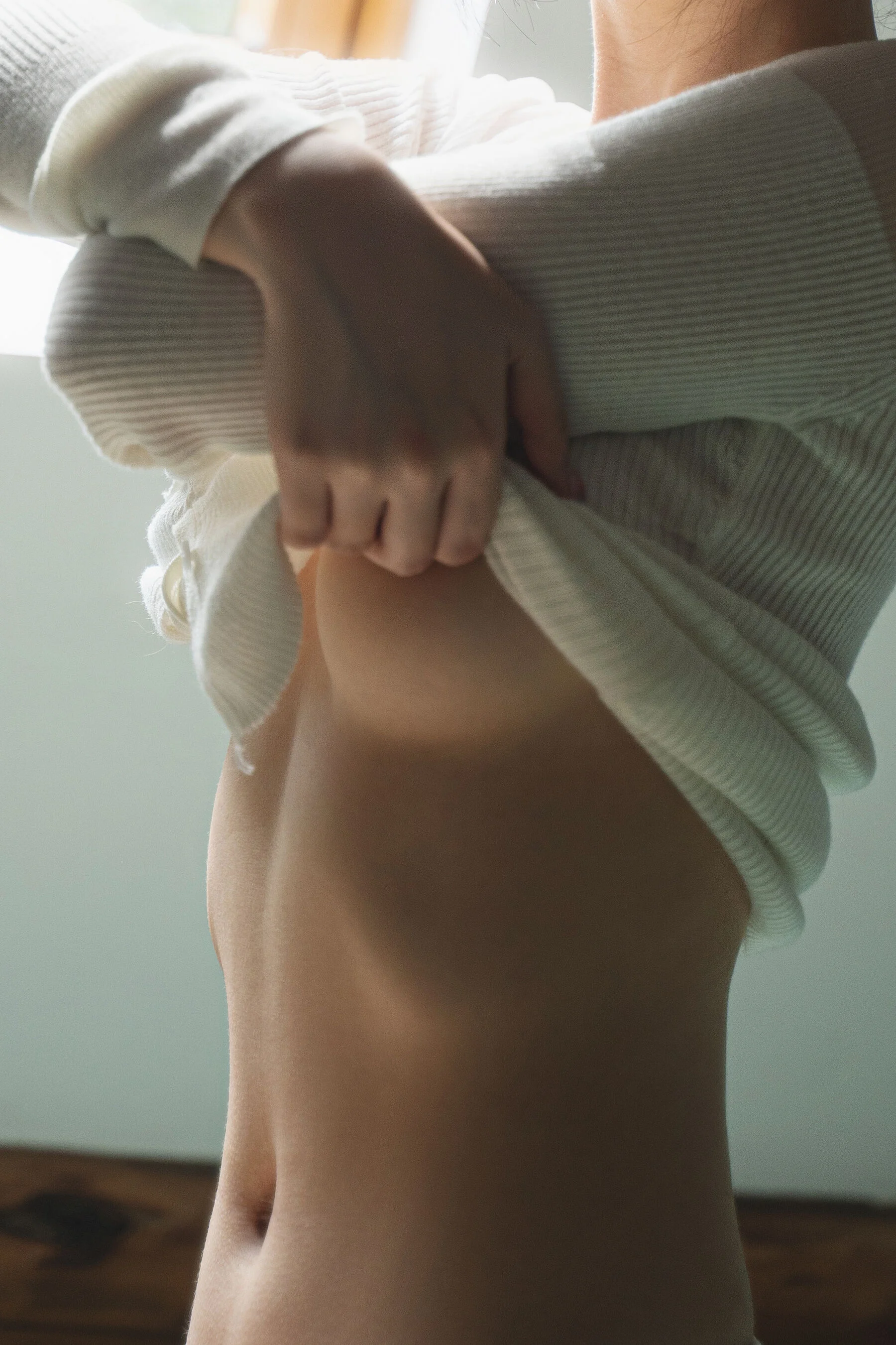 沈梦瑶《天窗激凸》 - Photo 17