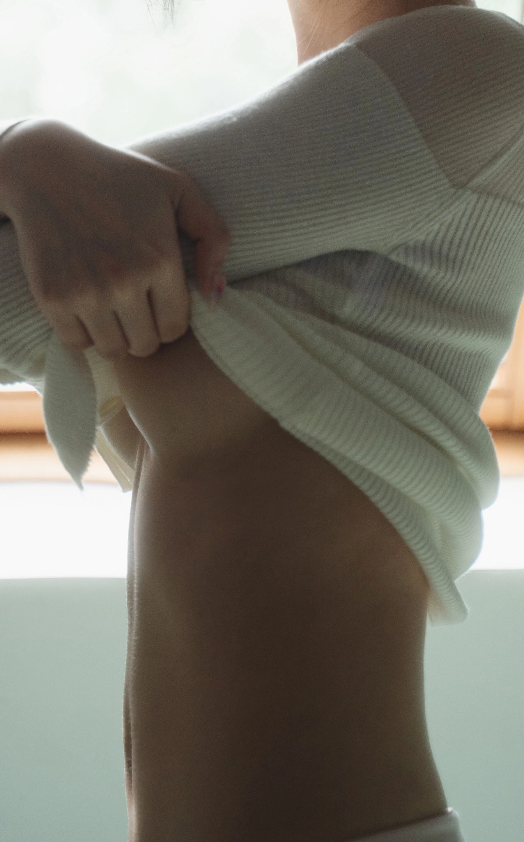 沈梦瑶《天窗激凸》 - Photo 19